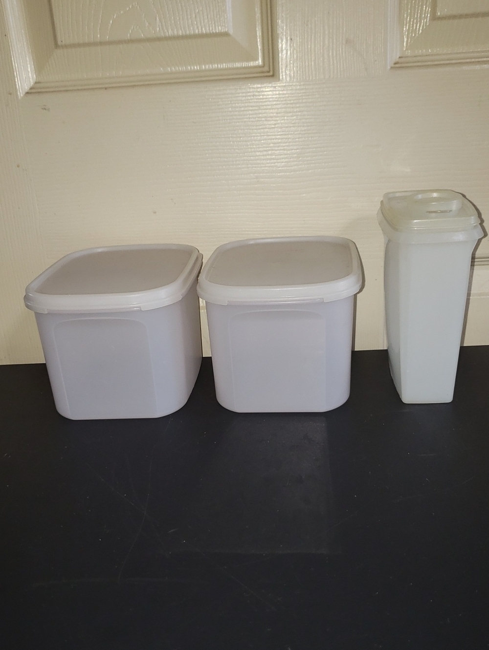 Tupperware White Plastic Kitchen Storage Containers - Set of 6